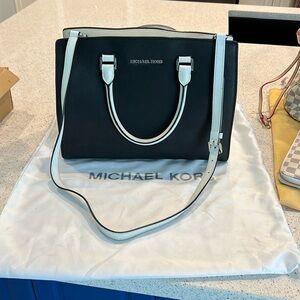 🖤🤍🖤🤍Michael Kors🖤🤍🖤🤍